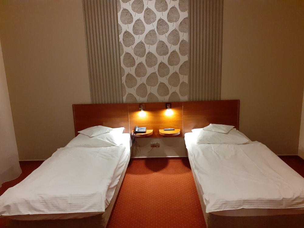 Comfort Twin Room