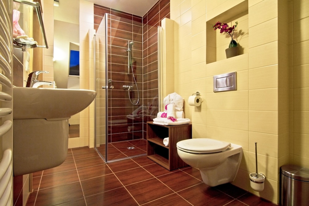 Superior Double or Twin Room photo 3