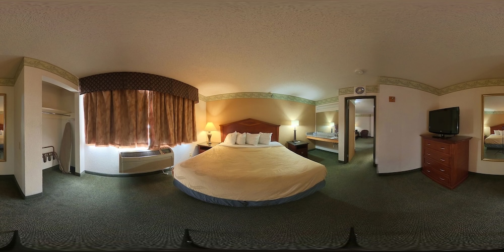Luxury Suite, 1 King Bed with Sofa bed, Non Smoking