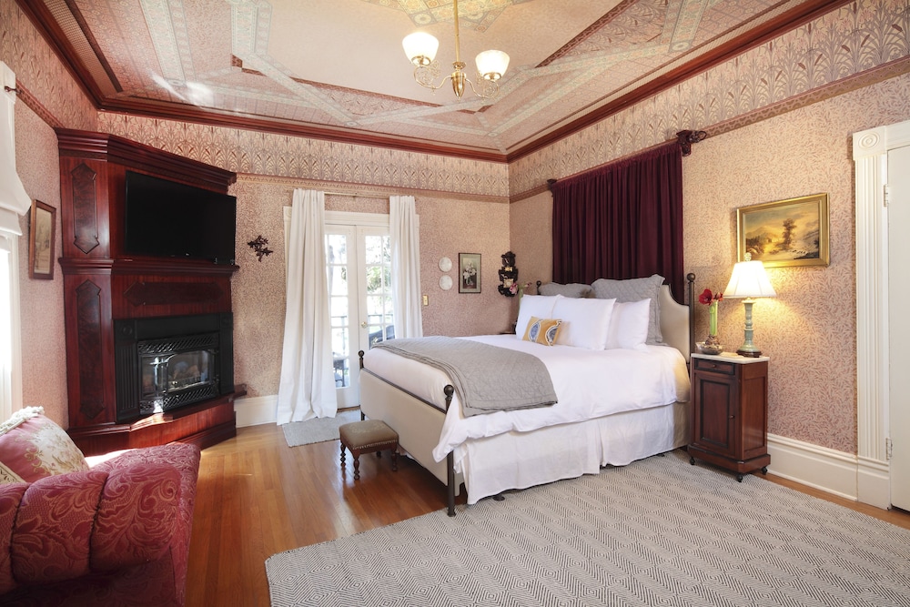 Executive Room, 1 King Bed