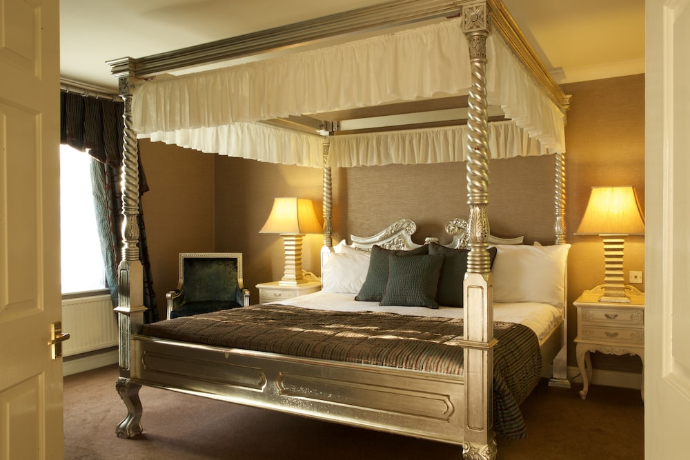Suite, 1 King Bed, Non Smoking photo 1