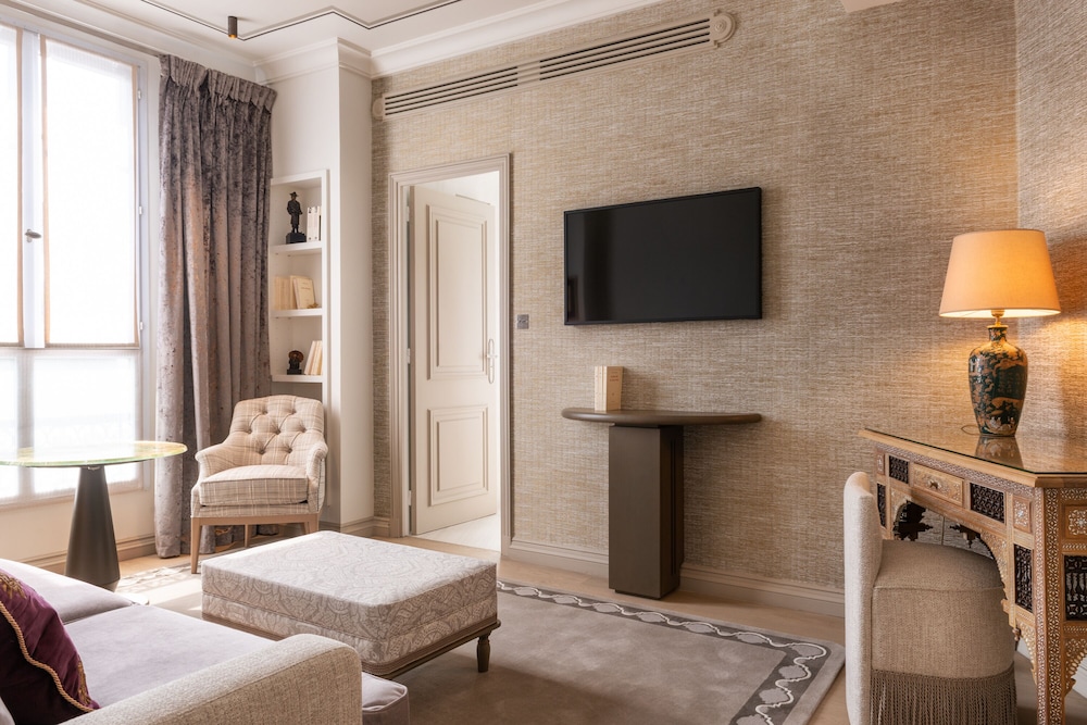 Deluxe Suite photo 1