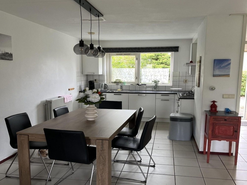 Classic House, 3 Bedrooms photo 2