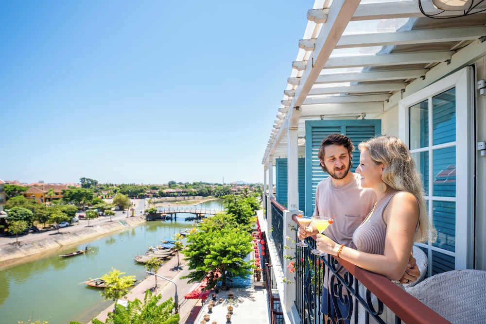 Superb Deluxe Room, Balcony, River View photo 1