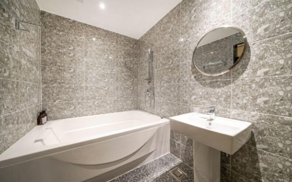 Standard Double Room - Photo 7