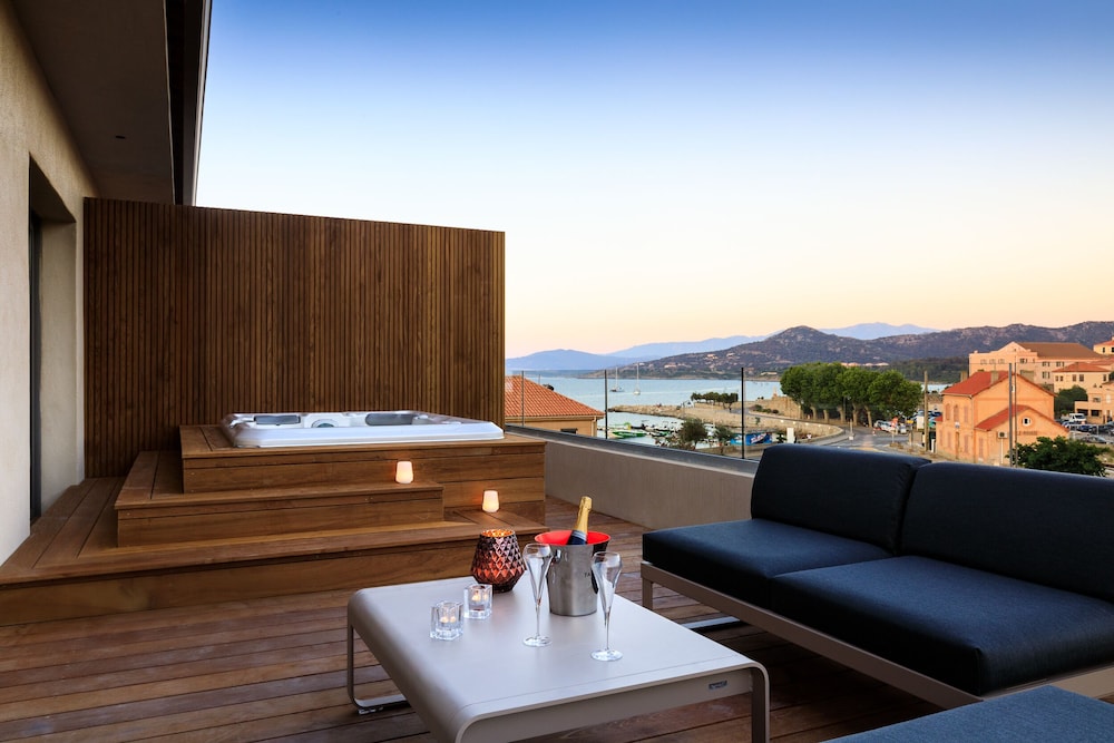 Panoramic Room (Tramontana)