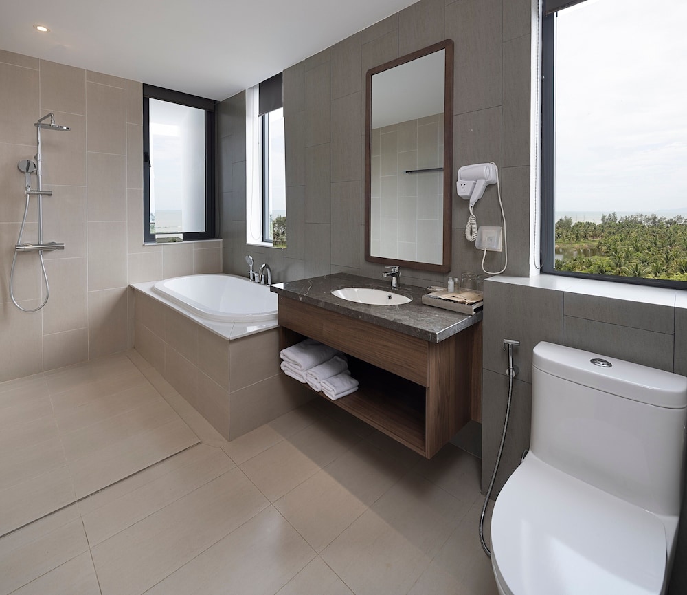 Luxury Room, Ocean View - Photo 2