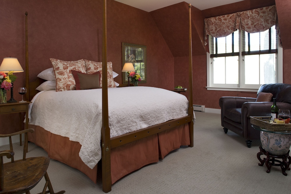 Premium One-Room Suite