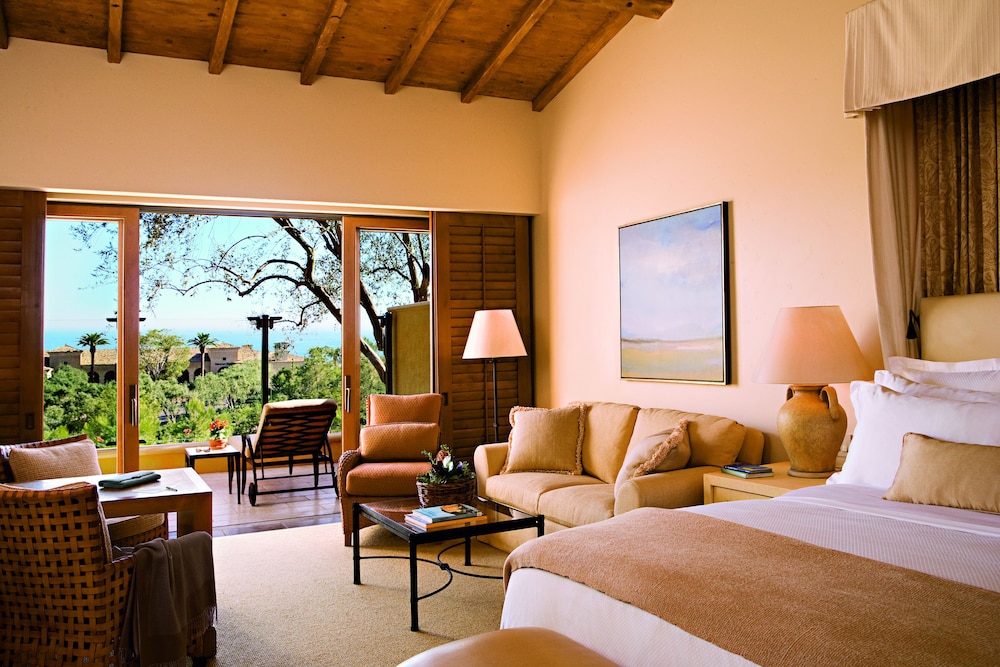 Bungalow, 1 King Bed, Terrace, Garden View (Mobility Accessible, Roll-In Shower) - Photo 7