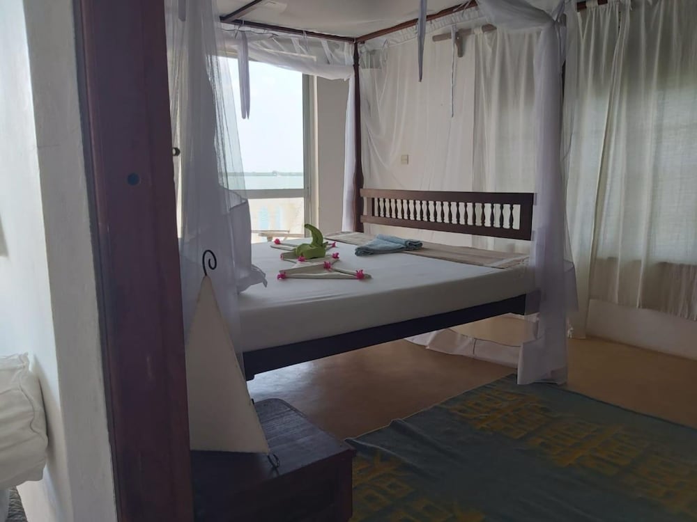 Room, Balcony photo 2