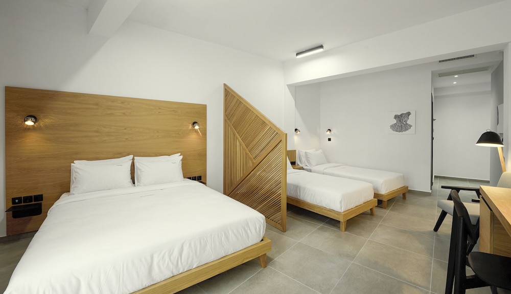 Family Room (White Tower View) - Photo 5