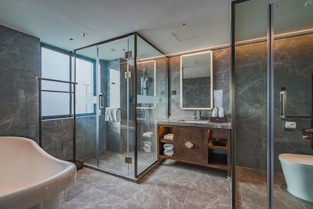 Luxury Double Room, City View