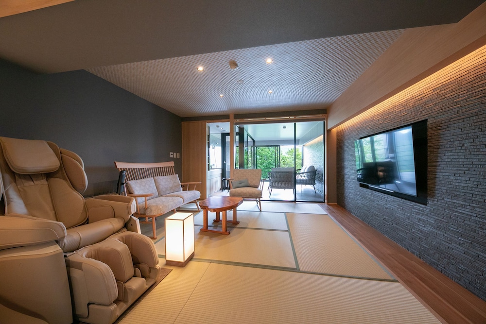 Comfort Twin room with Terrace & Open-Air Bath (Mizuki) Non Smoking