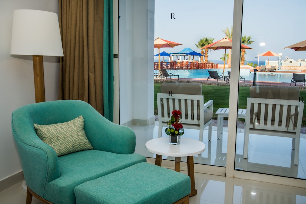 Premium Suite, 1 Bedroom, Garden View - Photo 3