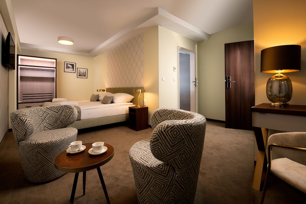 Standard Double or Twin Room, Courtyard Area - Photo 2