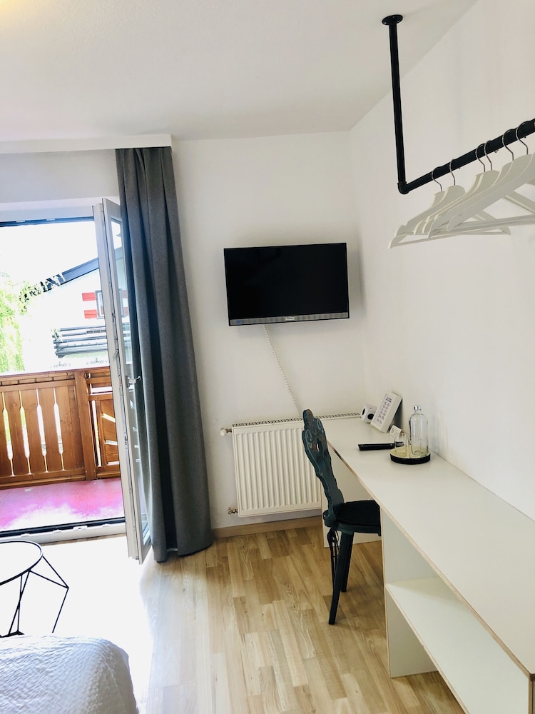 Single Room photo 2