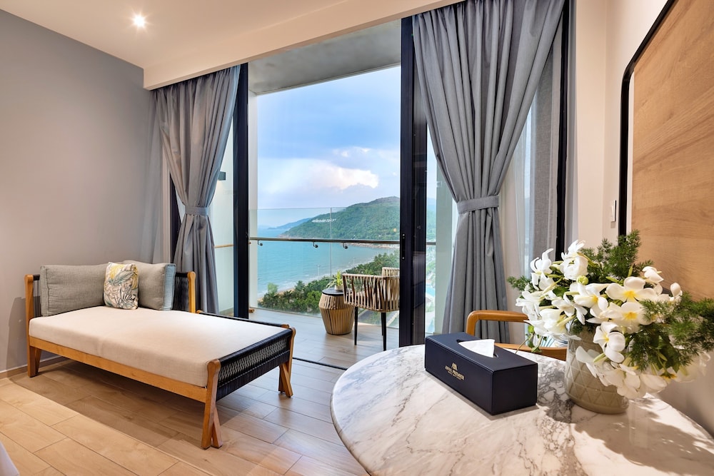 Premier Signature Ocean View King - Photo 3