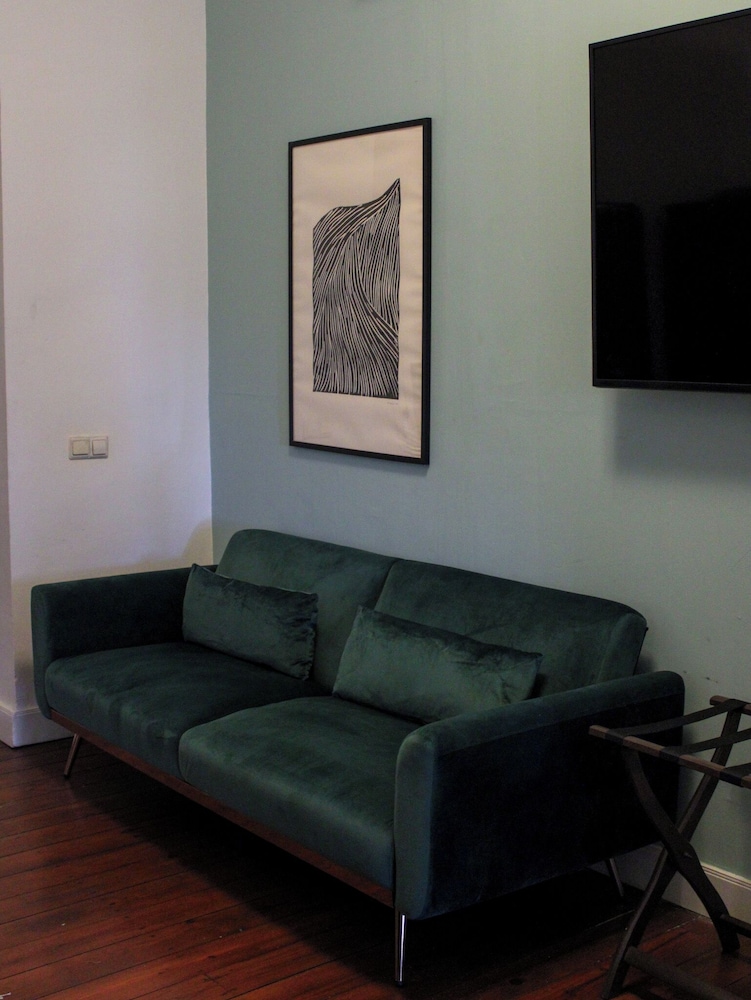 Superior Junior Suite with Private Balcony - Photo 4
