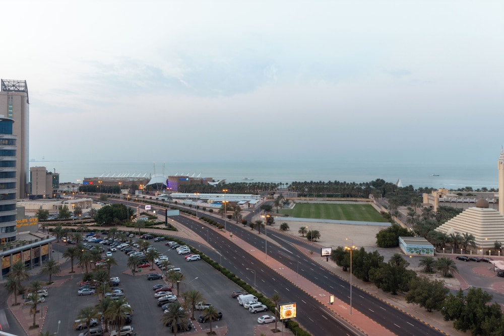 Suite, 2 Bedrooms, Club Lounge Access, Sea View (Jetted Tub) - Photo 4