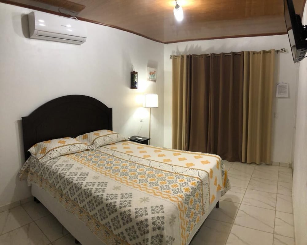 Basic Single Room photo 3