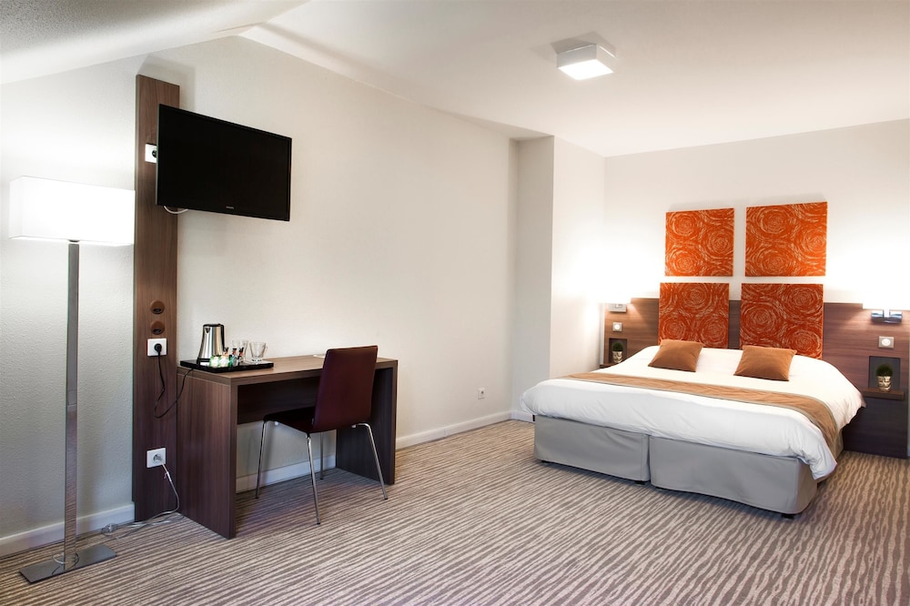 Superior Room, 1 Double Bed with Sofa bed - Photo 4