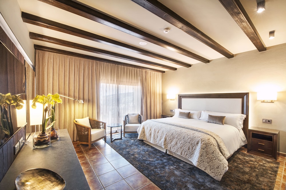 Habitación Junior (2 adultos + 2 niños)