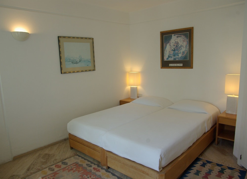 Camera Standard con letto matrimoniale o 2 letti singoli