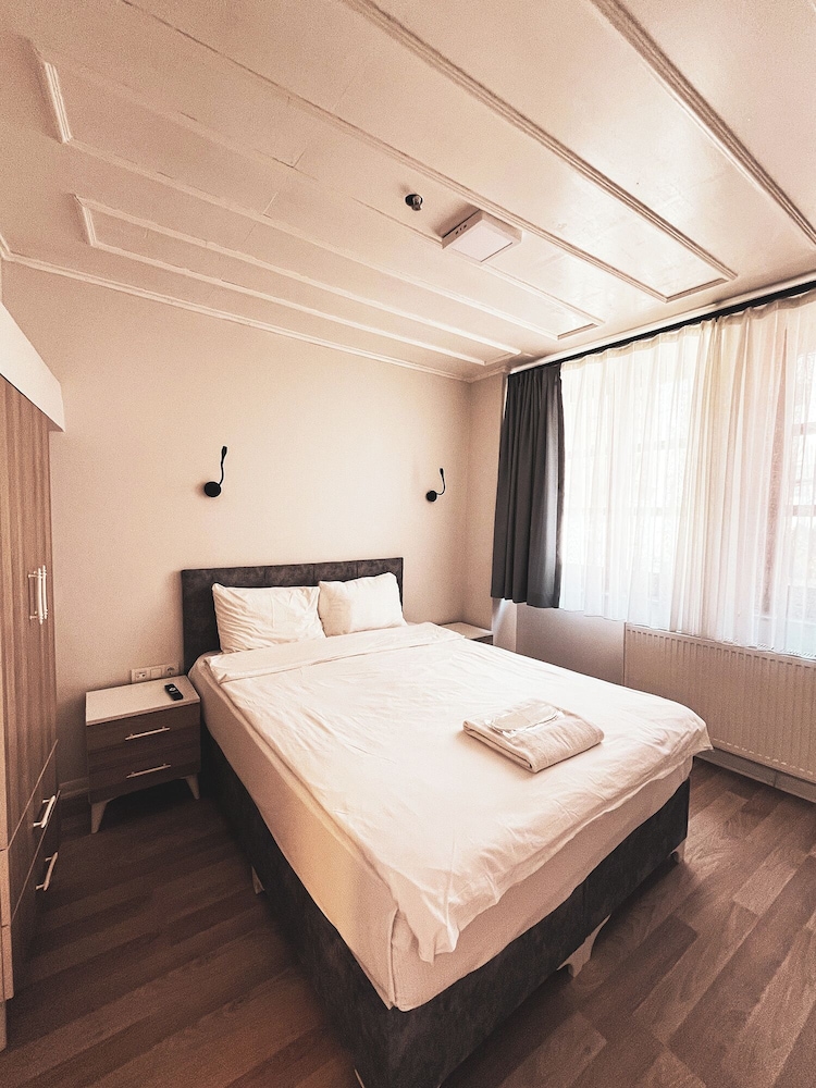Deluxe Double Room photo 2