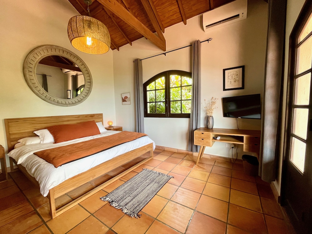 Superior Room (Pool) photo 3