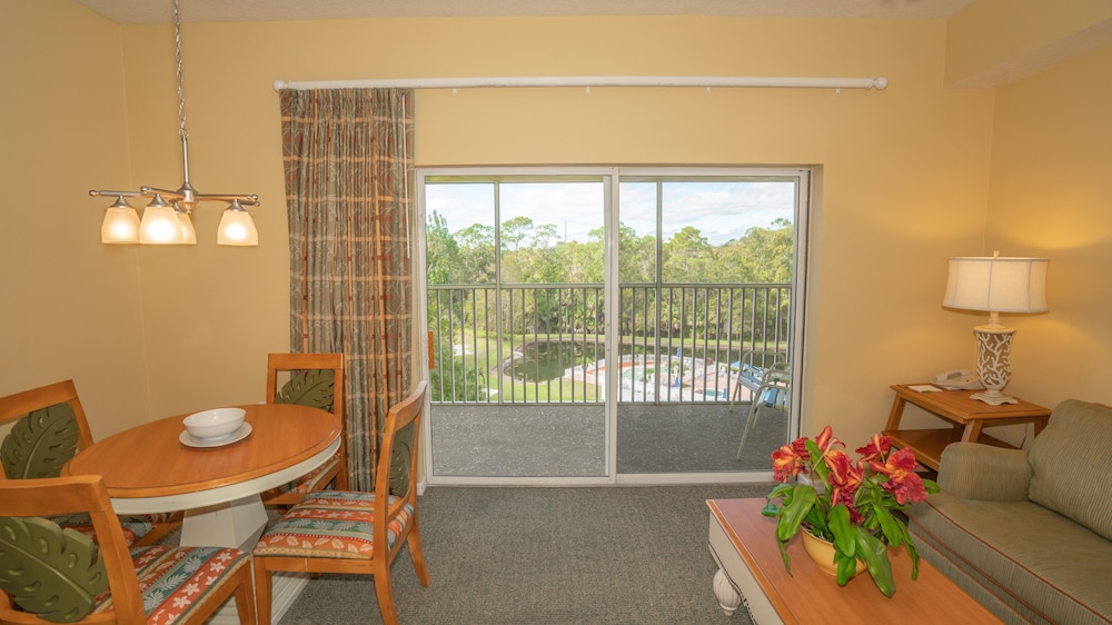 Suite, 1 Bedroom - Photo 7