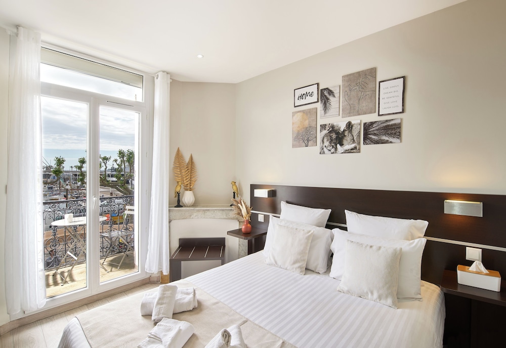 Deluxe Room photo 2