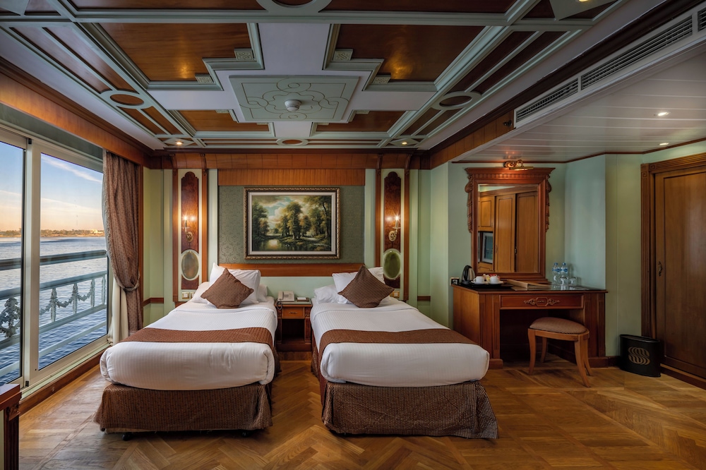 Presidential Suite photo 3