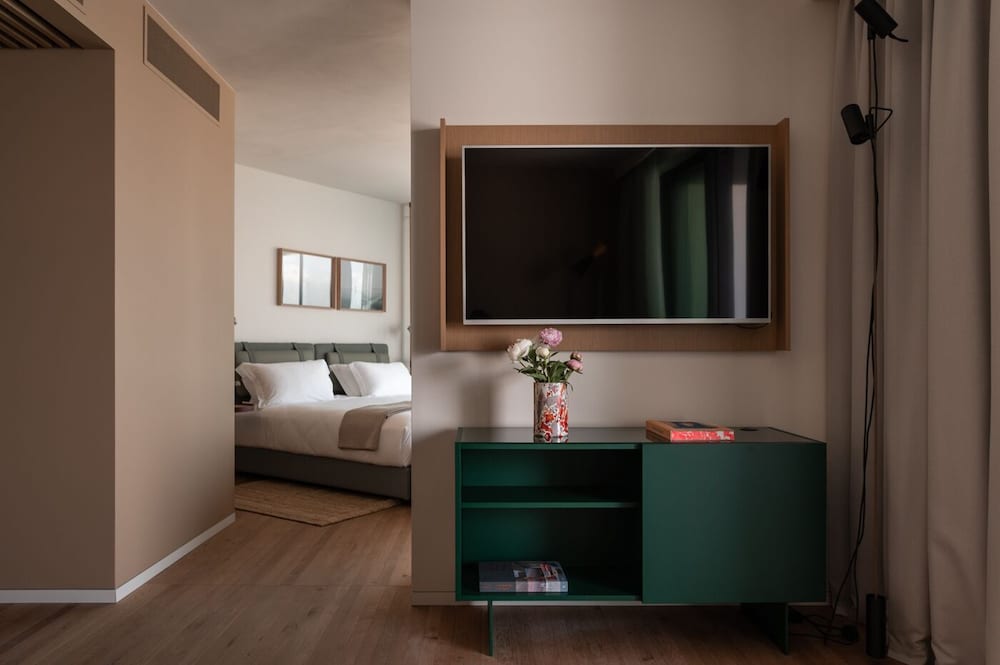 Exclusive Studio Suite, Hot Tub