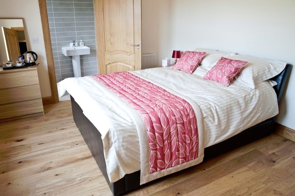 Double Room (Room 2) photo 1
