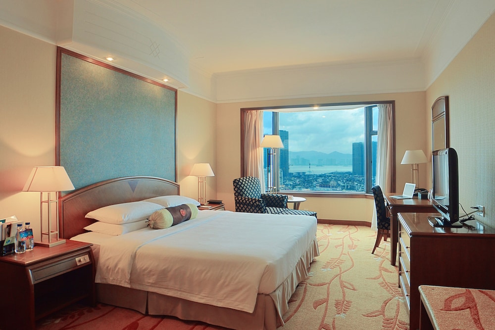 Premium Suite - Photo 2