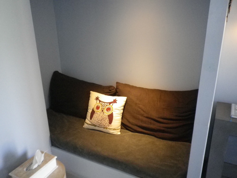 Double Room, 1 Queen Bed, Garden View (La Chouette) photo 2