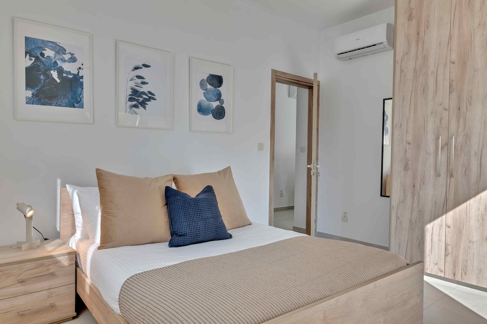 Luxury Apartment photo 1