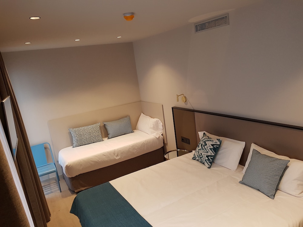 Comfort Triple Room, Balcony