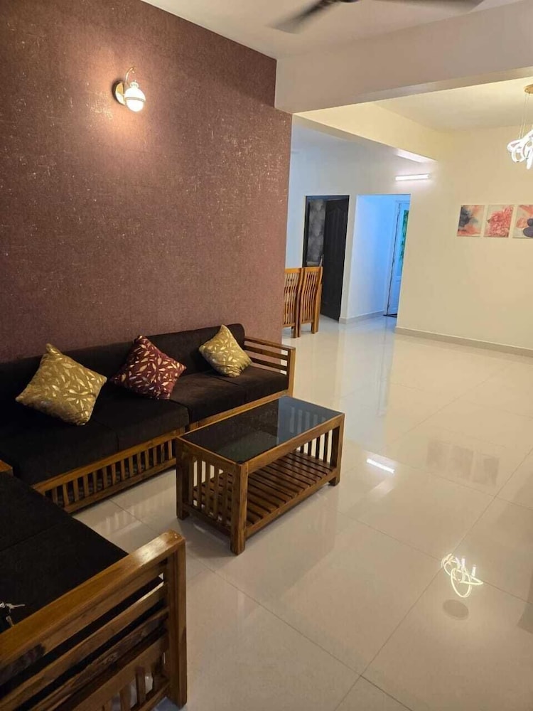 Executive Suite, 3 Bedrooms, Balcony, City View