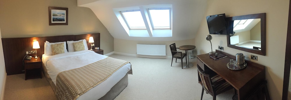 Superior Suite - Photo 1