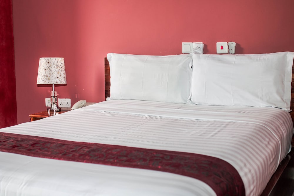 Deluxe Room, 1 King Bed, Non Smoking, City View photo 1