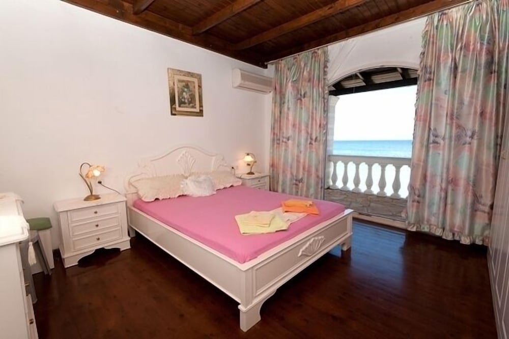 Superior Suite, Sea View (First Floor)