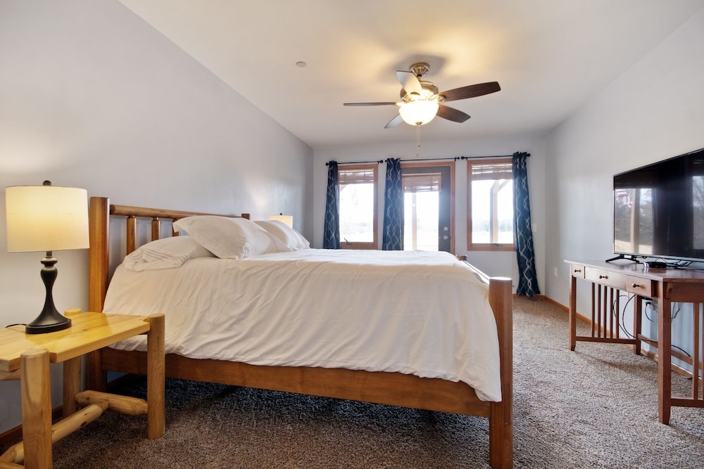 Condo, 3 Bedrooms photo 3