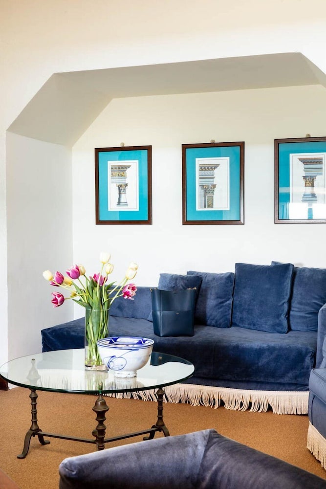 Tower Suite photo 2