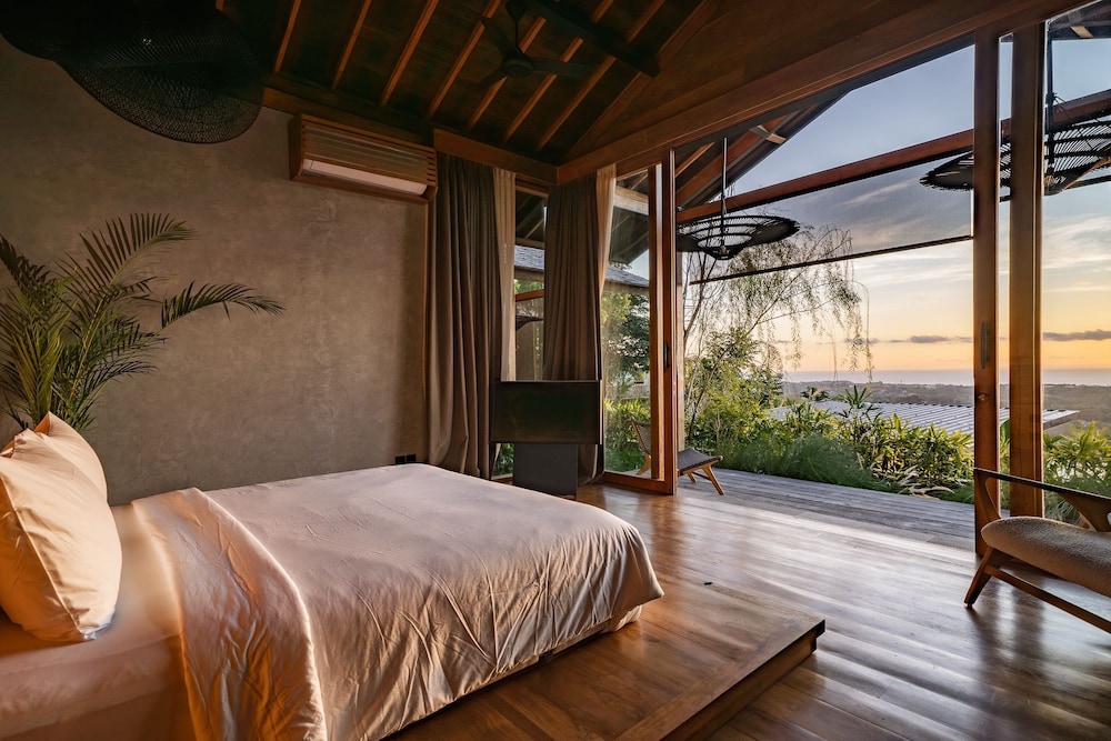 Luxury Villa, 2 Bedrooms, Patio, Ocean View photo 1