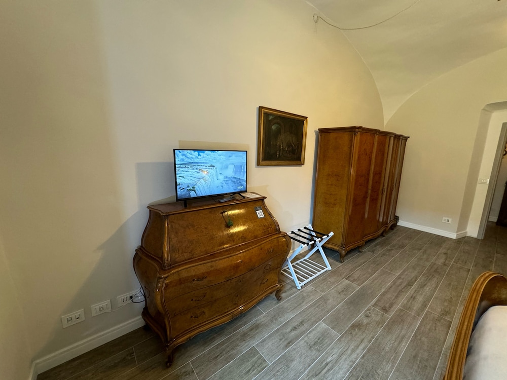 Family Room photo 3
