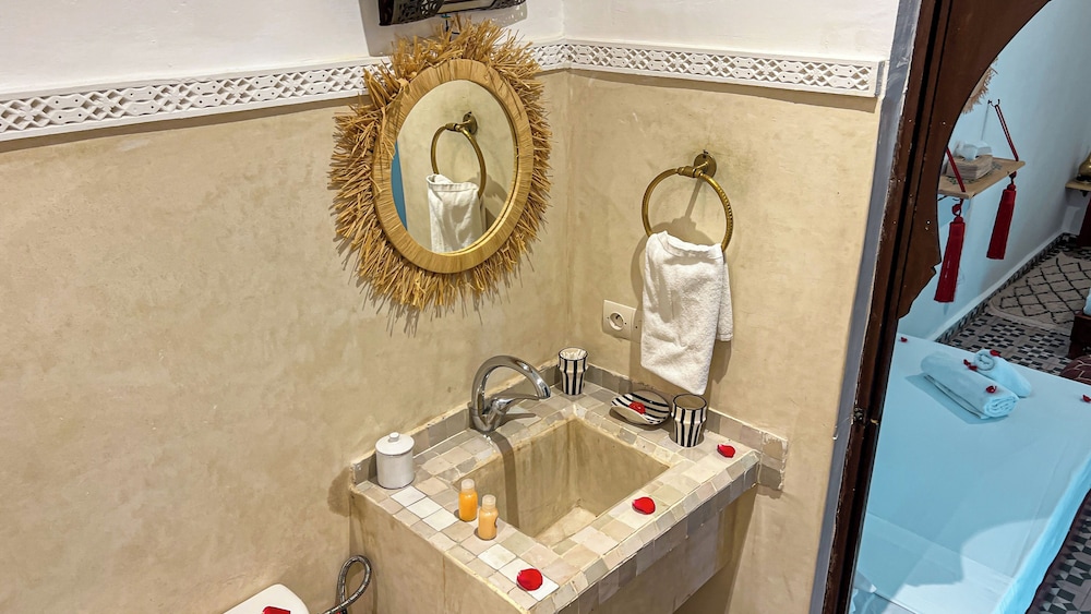 Standard Room - Photo 5