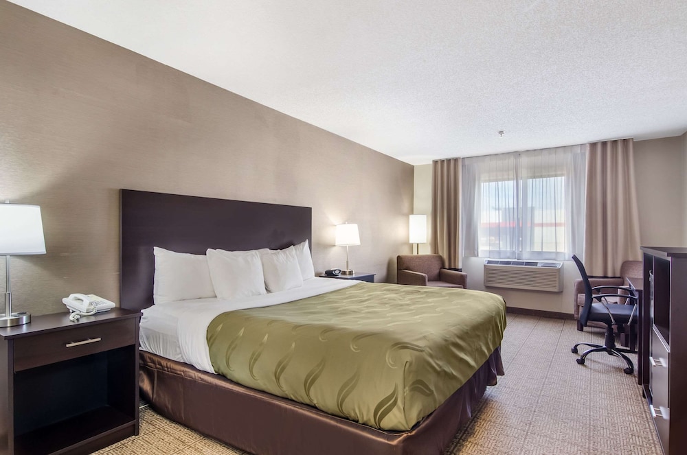 Room, 1 King Bed, Non Smoking - Photo 1
