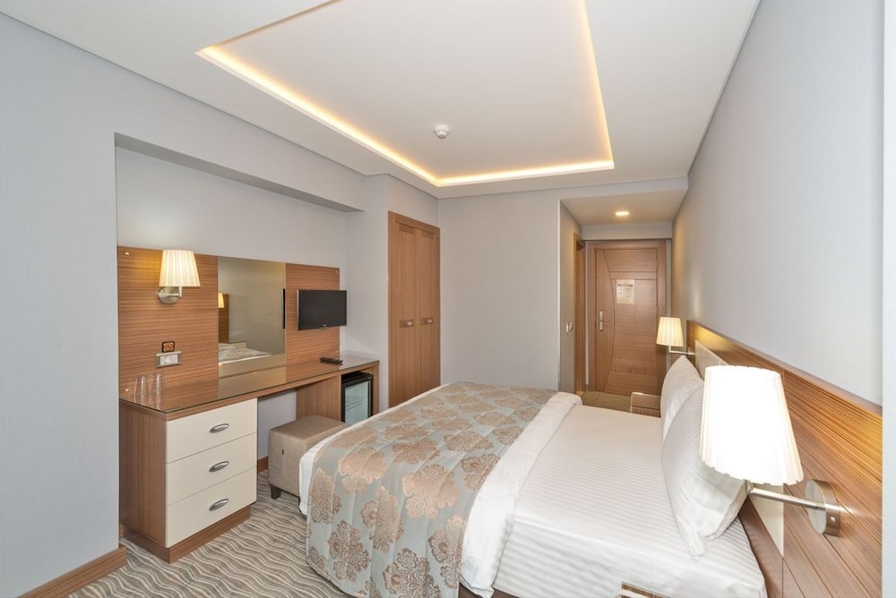 Economy Double Room photo 3