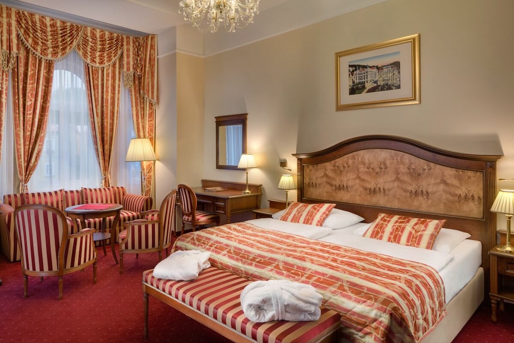 Hvezda - Junior Suite with Wellness and Fitness Access photo 1